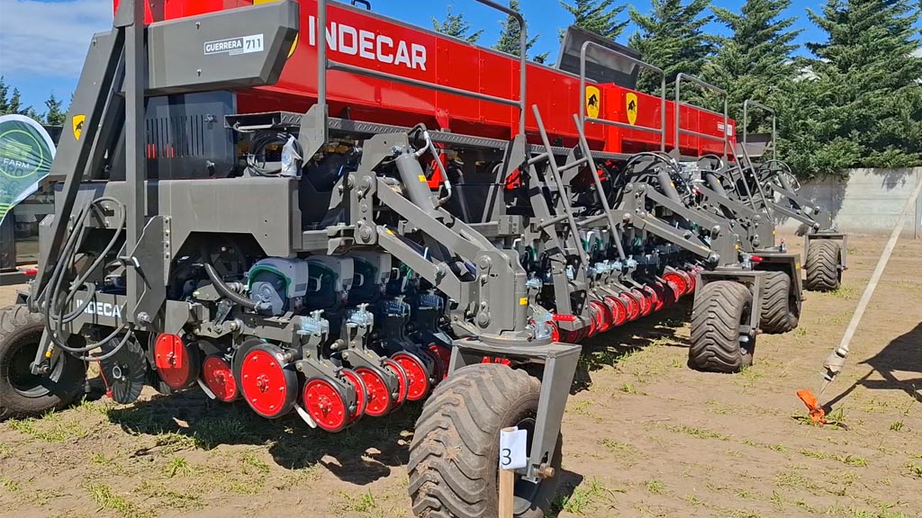 Tecnología y precisión: una sembradora pensada para maximizar el rendimiento del maní